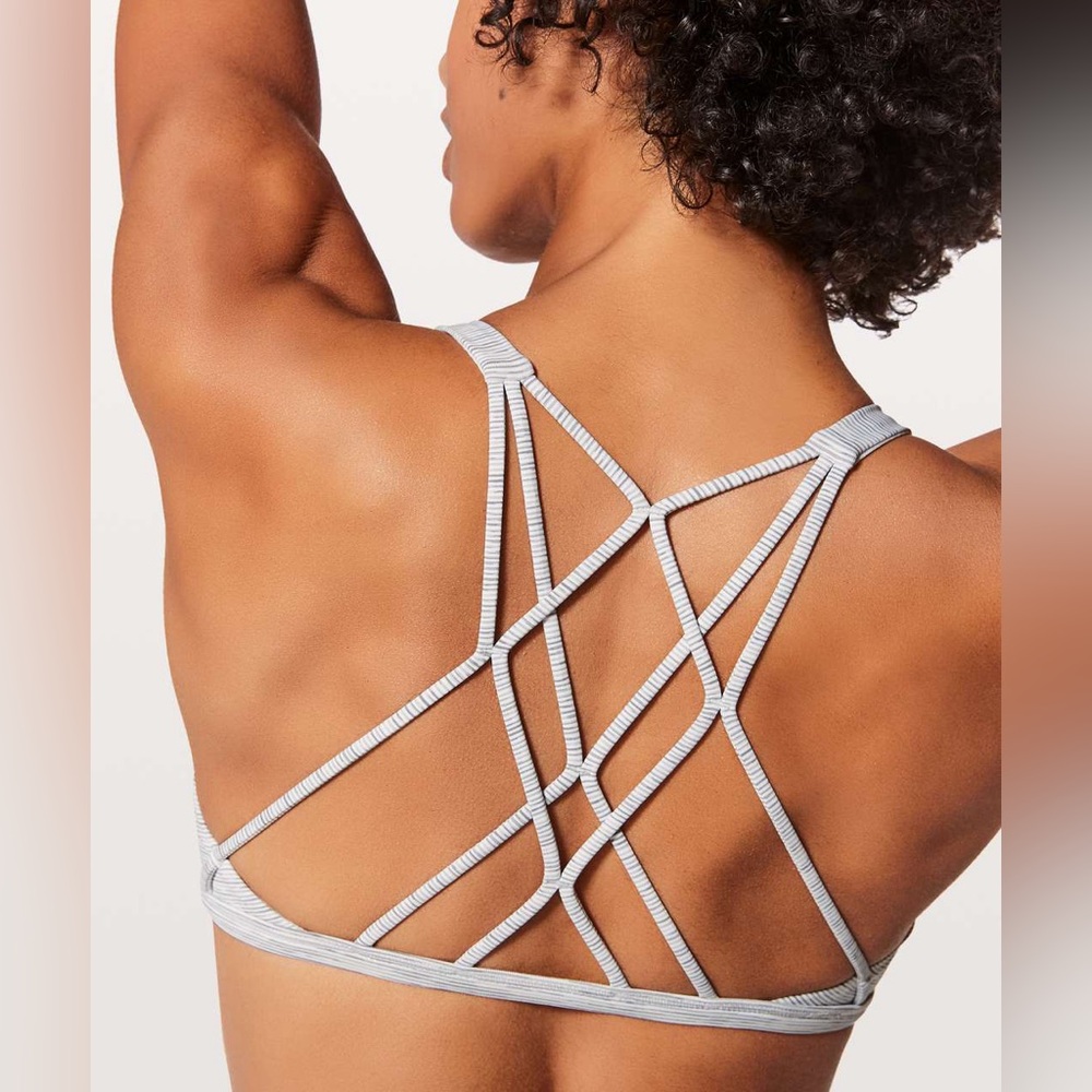 Lululemon Free to be Zen Bra